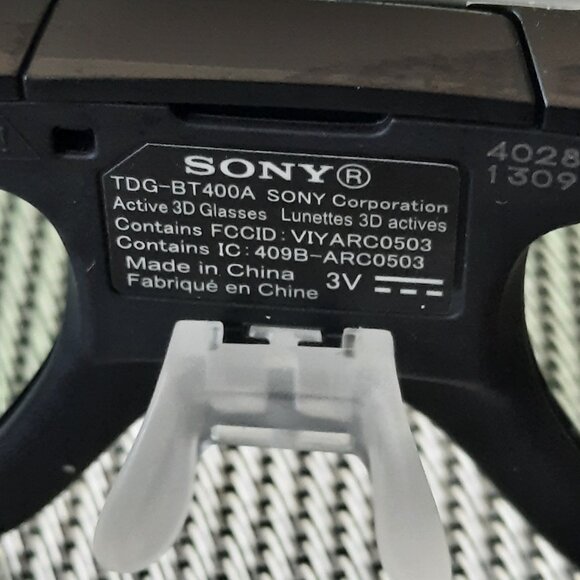 SONY TDG-BT400A 3D Glasses Active SET OF 4 - Picture 3 of 7